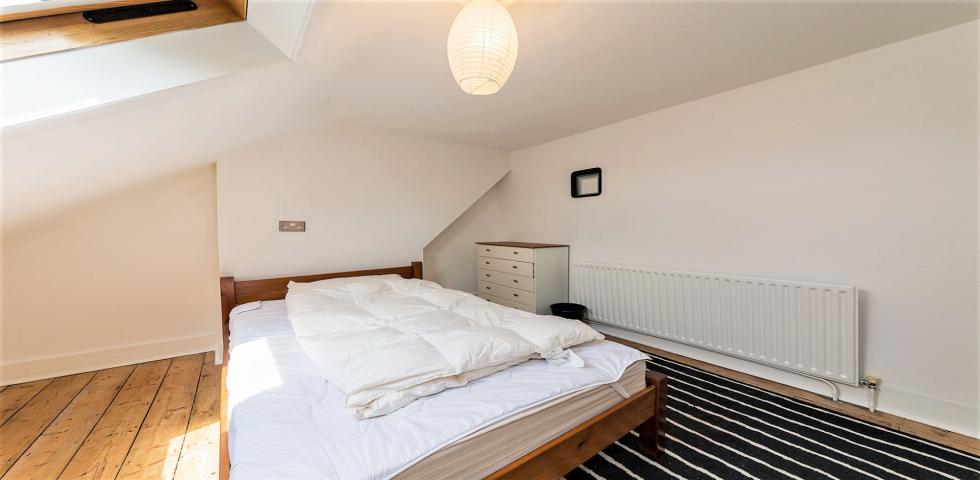 			Studio Apartment, 1 bath, 1 reception Flat			 Ravenshaw Street, WEST HAMPSTEAD
